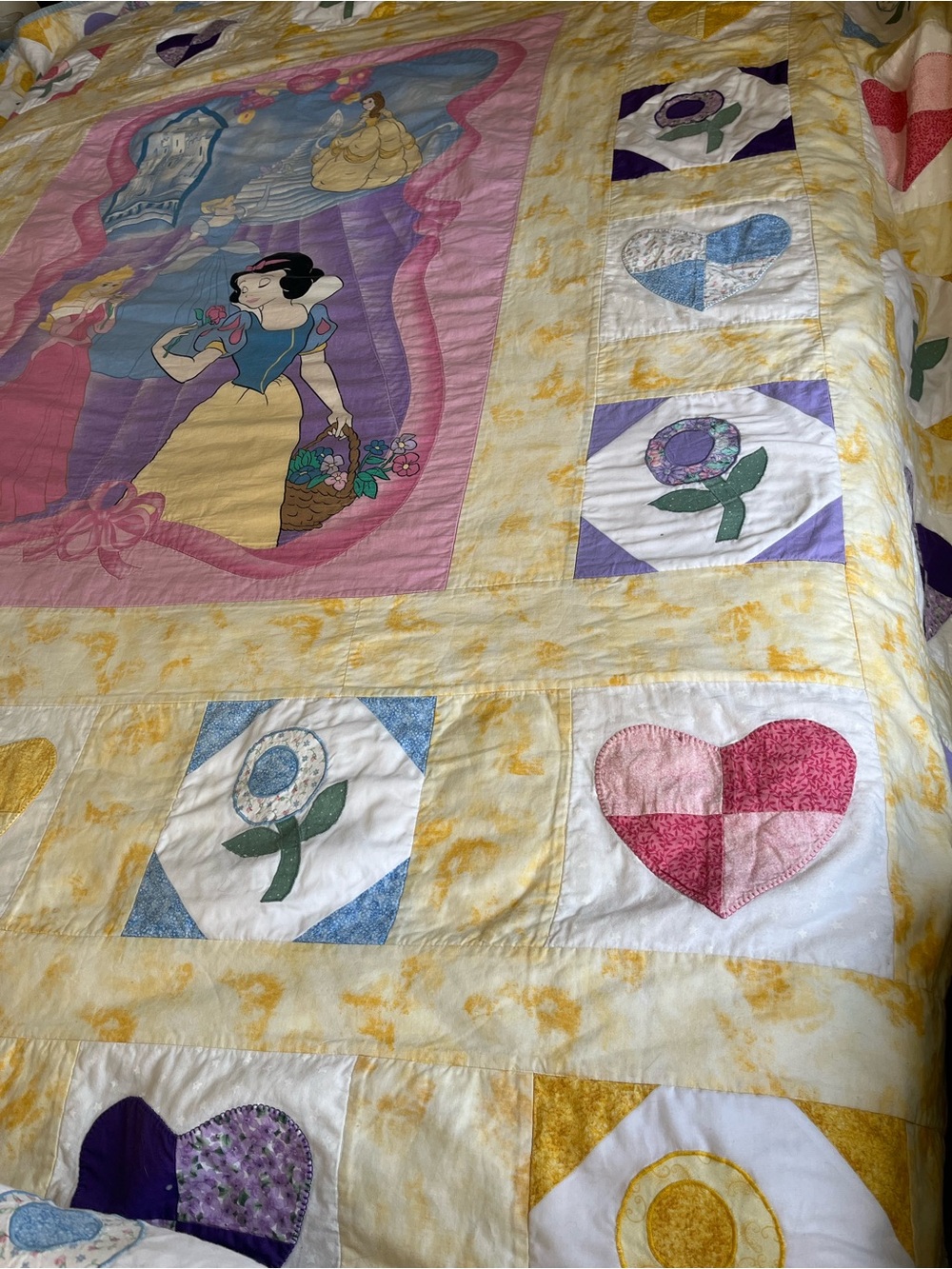 Handmade Cotton Quilt Floral Patchwork appliqué Disney princesses